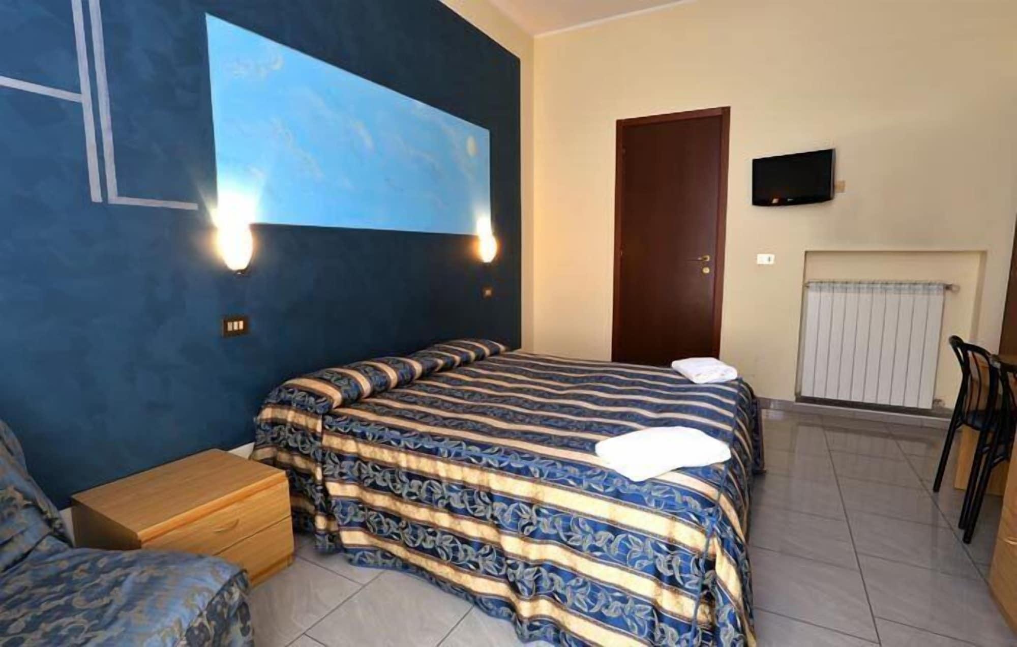 Hotel Loreto Milánó Kültér fotó