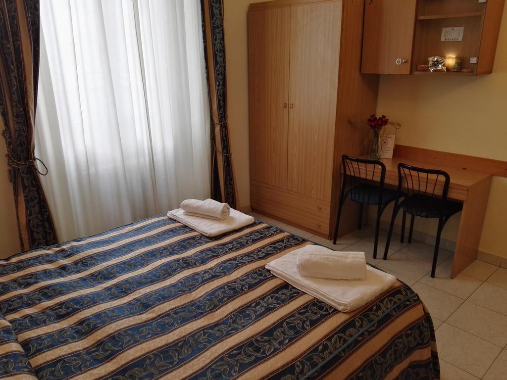 Hotel Loreto Milánó Kültér fotó